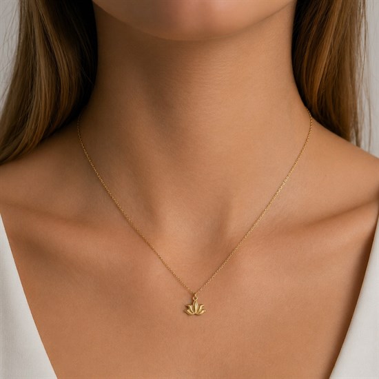 Minimal Lotus Figürlü 14 Ayar Altın Kolye