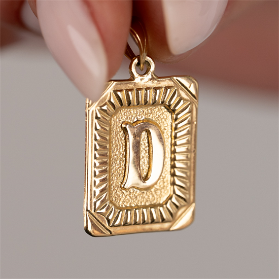 D Harfi 14 Ayar Altın Kolye Ucu