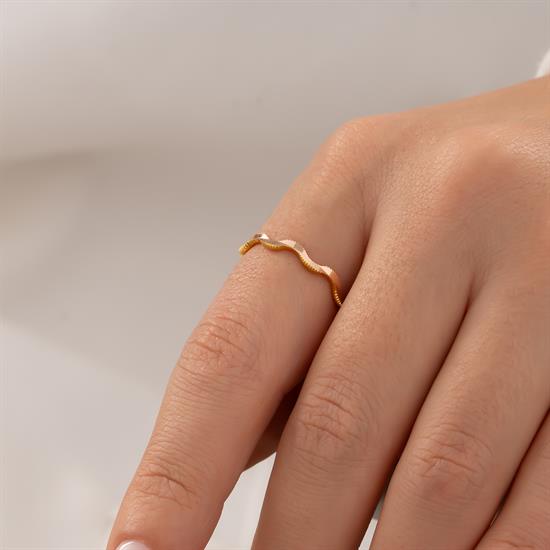 Dalgalı Ajda 14 Ayar Altın Yüzük