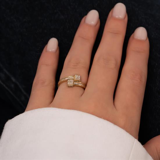 Kare Taşlı Geometrik 14 Ayar Altın Tasarım Yüzük