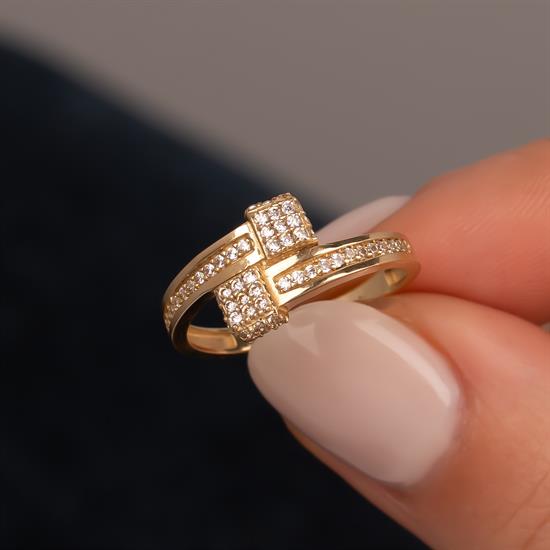 Kare Taşlı Geometrik 14 Ayar Altın Tasarım Yüzük