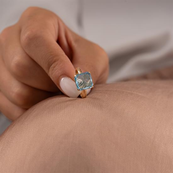 Mavi Oval Taşlı 14 Ayar Altın Yüzük