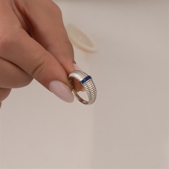 Mavi Taşlı 14 Ayar Beyaz Altın Yüzük