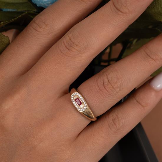 Mor Taşlı 14 Ayar Altın Yüzük