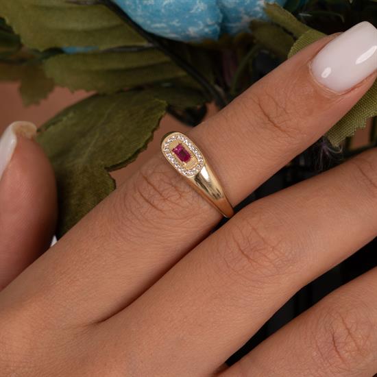 Mor Taşlı 14 Ayar Altın Yüzük