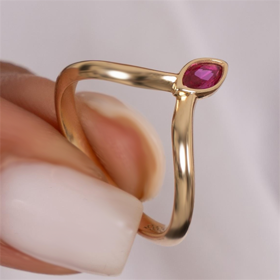 Cetaş Mor Taşlı V 14 Ayar Altın Yüzük