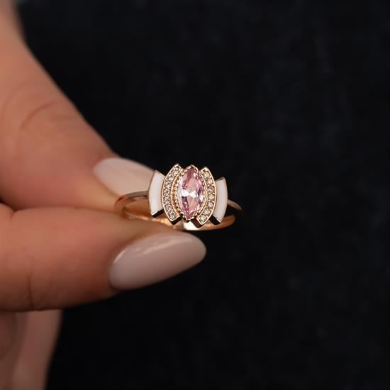 Pembe Taş Detaylı 14 Ayar Altın Yüzük