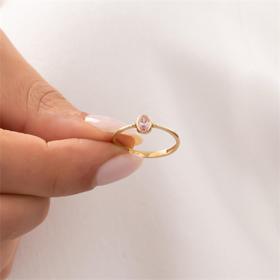 Oval Pembe Taşlı 14 Ayar Altın Yüzük