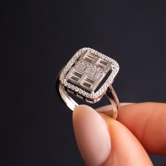 Taşlı Baget 14 Ayar Altın Yüzük