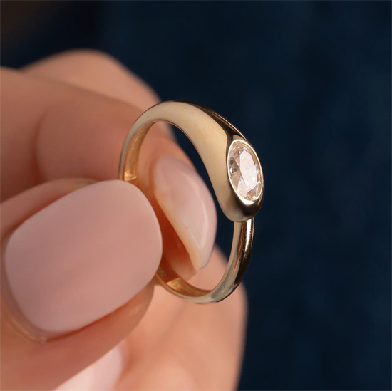 Taşlı Tasarım 14 Ayar Altın Yüzük