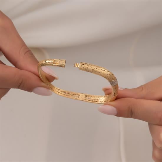 Taşlı Trend Model 14 Ayar Altın Kelepçe