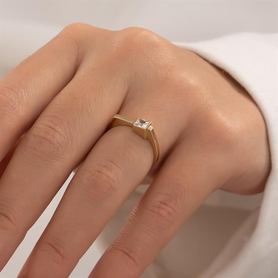 Taşlı Trend Model 14 Ayar Altın Yüzük