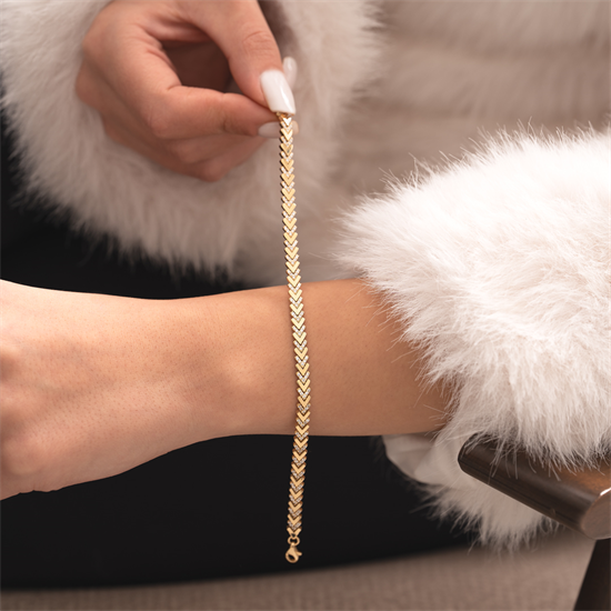 V Model Taşlı 14 Ayar Altın Bileklik