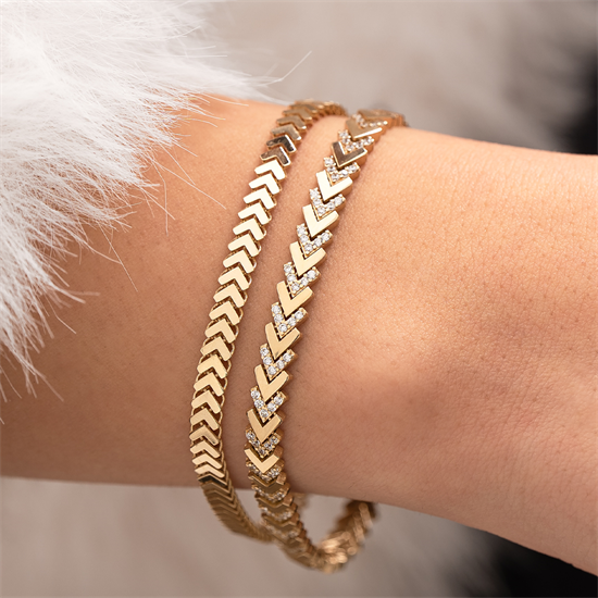 V Model Taşlı 14 Ayar Altın Bileklik