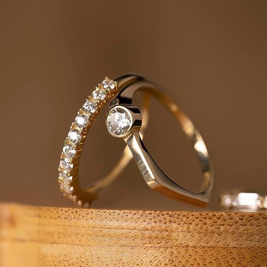 Yarım Tur Altın Yüzük