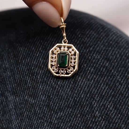 Yeşil Baget Taşlı 14 Ayar Altın Kolye Ucu