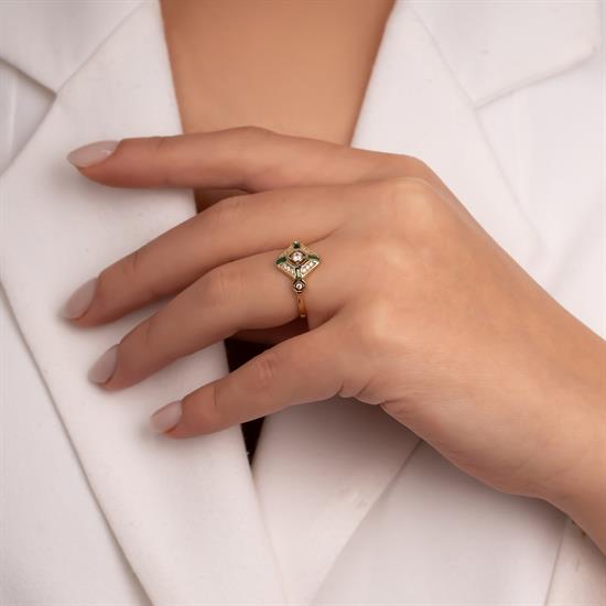 Yeşil Taş Detaylı 14 Ayar Altın Yüzük