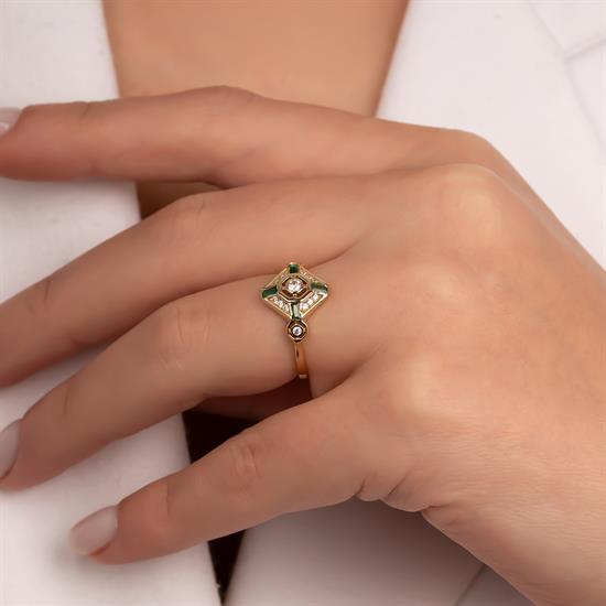 Yeşil Taş Detaylı 14 Ayar Altın Yüzük