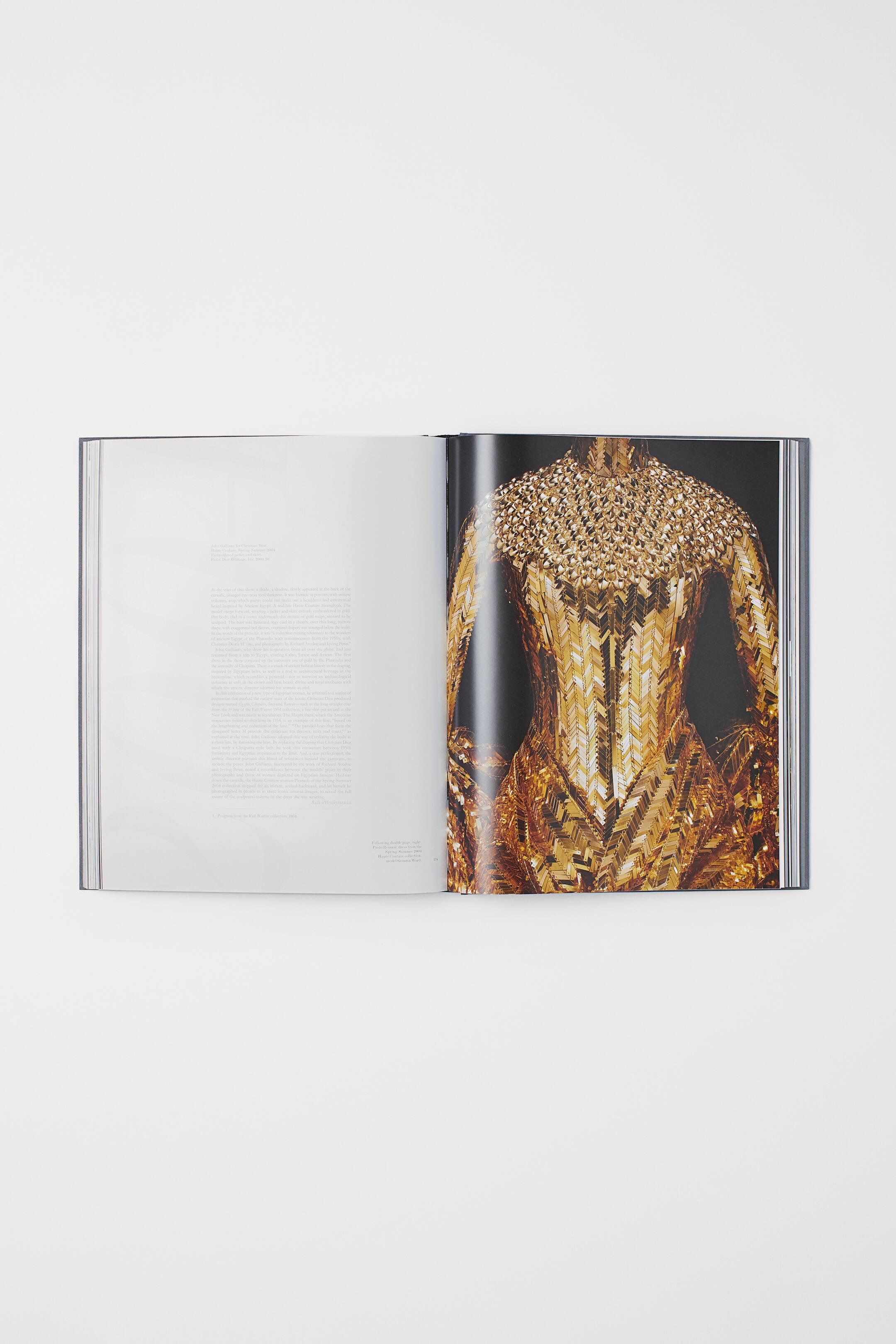 Christian Dior - Designer of Dreams Kitap | YAPRAK AYBAK