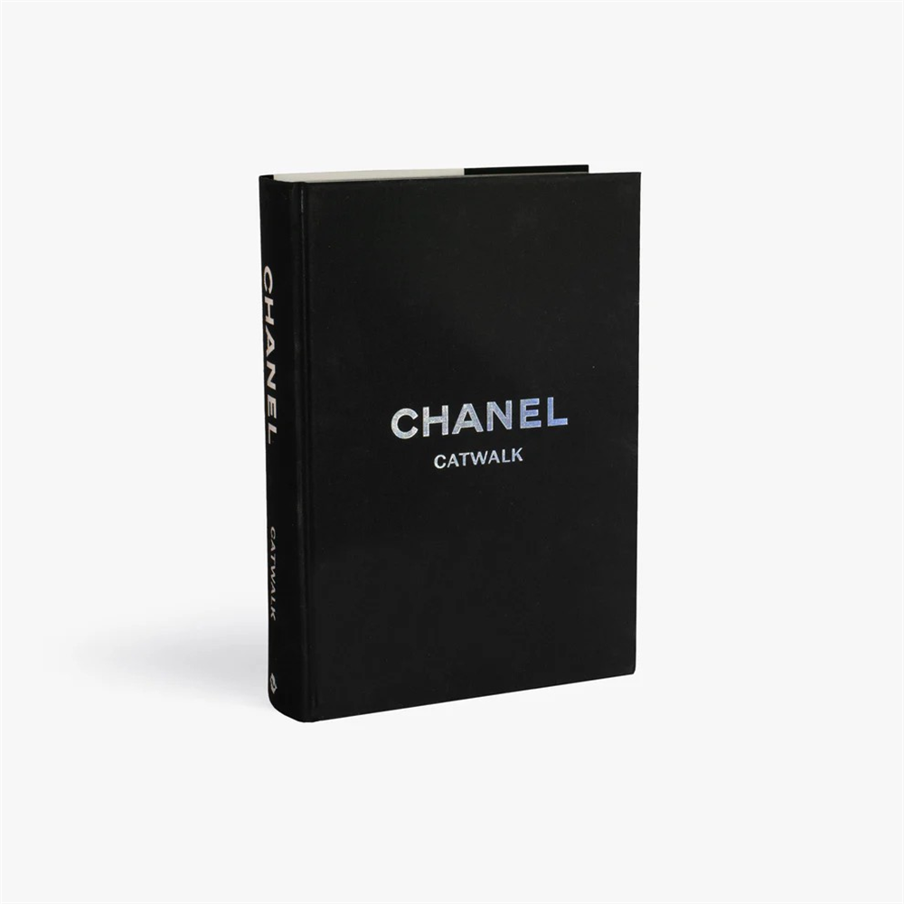 Chanel - Catwalk Kitap | YAPRAK AYBAK