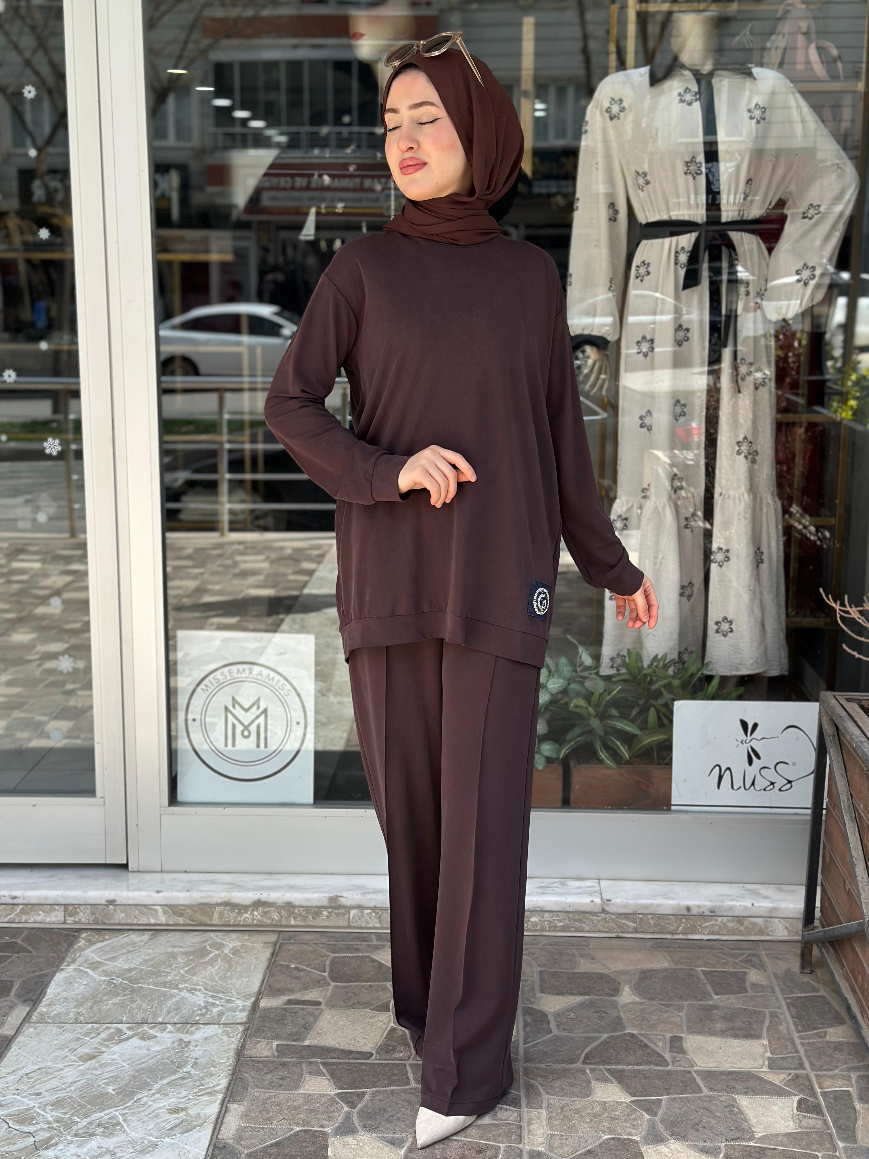 CEREMONY LOGO İŞLEMELİ TENCEL LYOCELL SWEATSHIRT KAHVERENGİ 