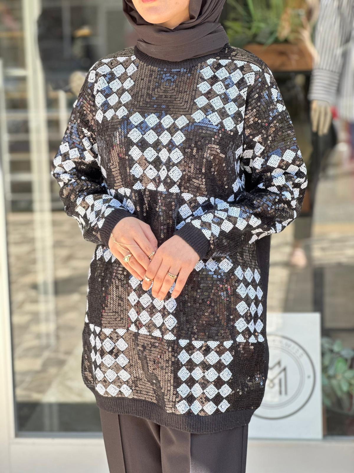 GHİSA PUL İŞLEMELİ TUNİK SİYAH