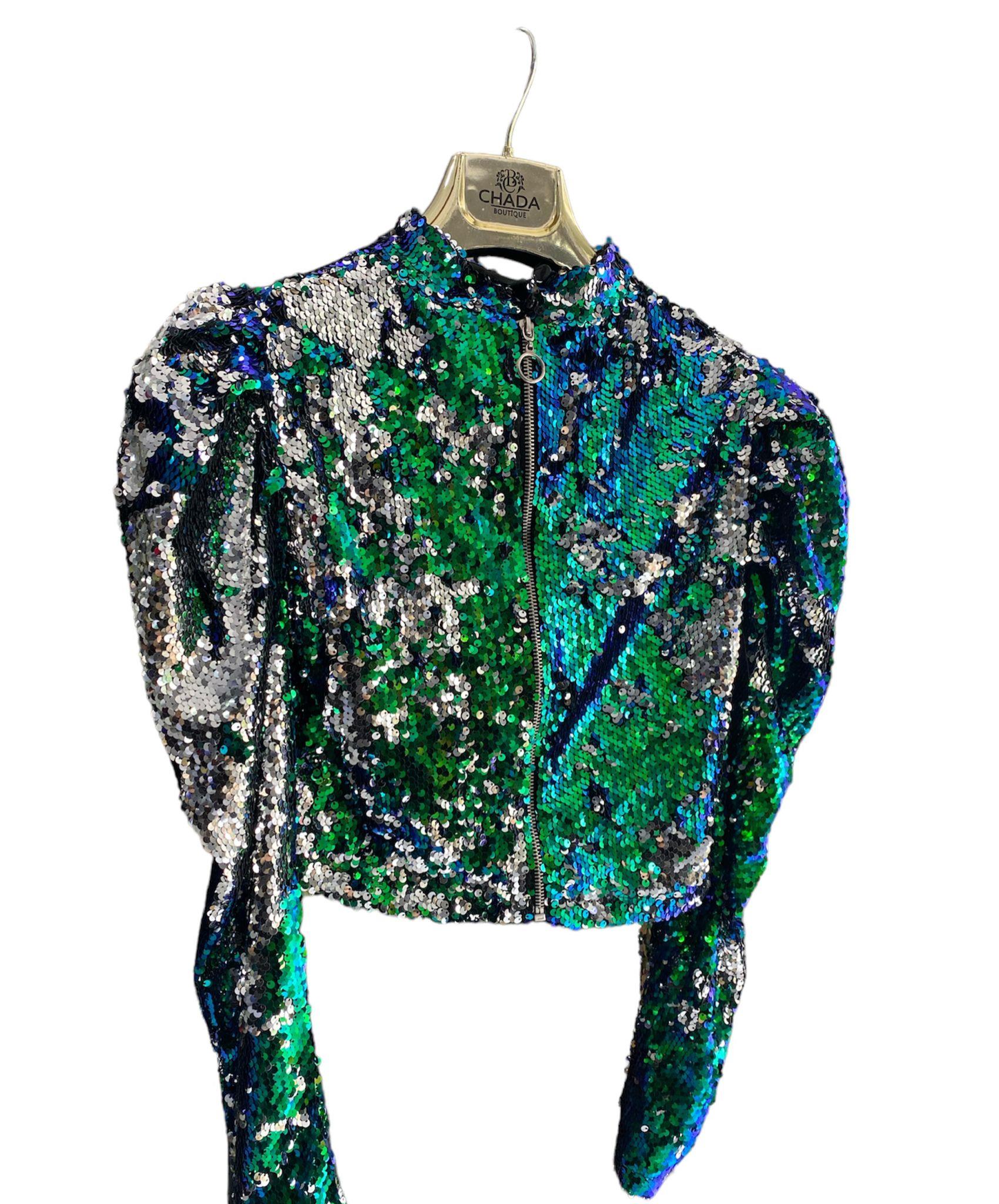 İTHAL KISA PAYETLİ BLUZ KOLARI KABARIK