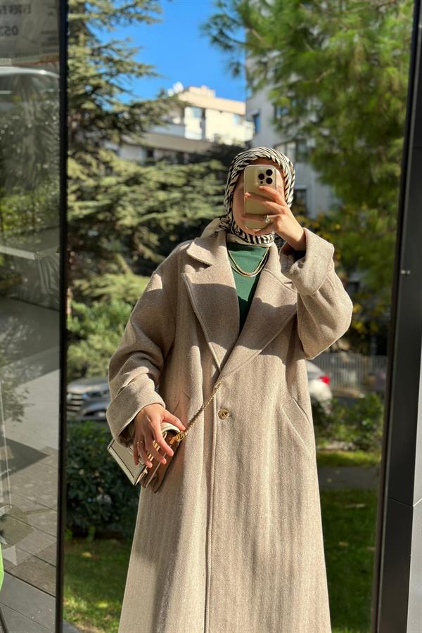 Hanım Hatun Oversize Kaşe Balıksırtı Desen Bej