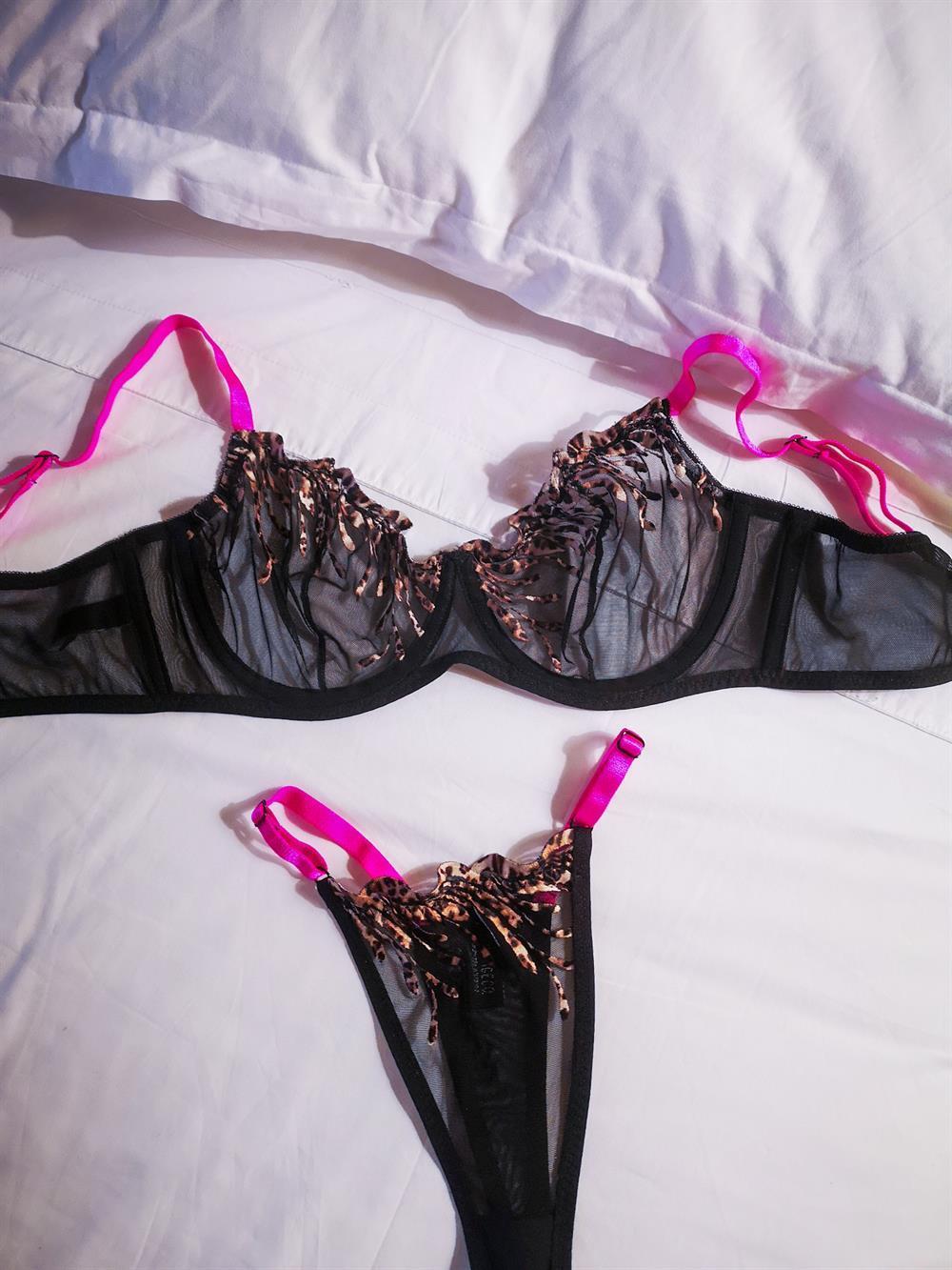 Allure Tanga