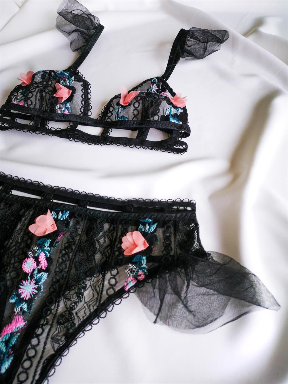 Lolita Black Bralet Tanga Takım
