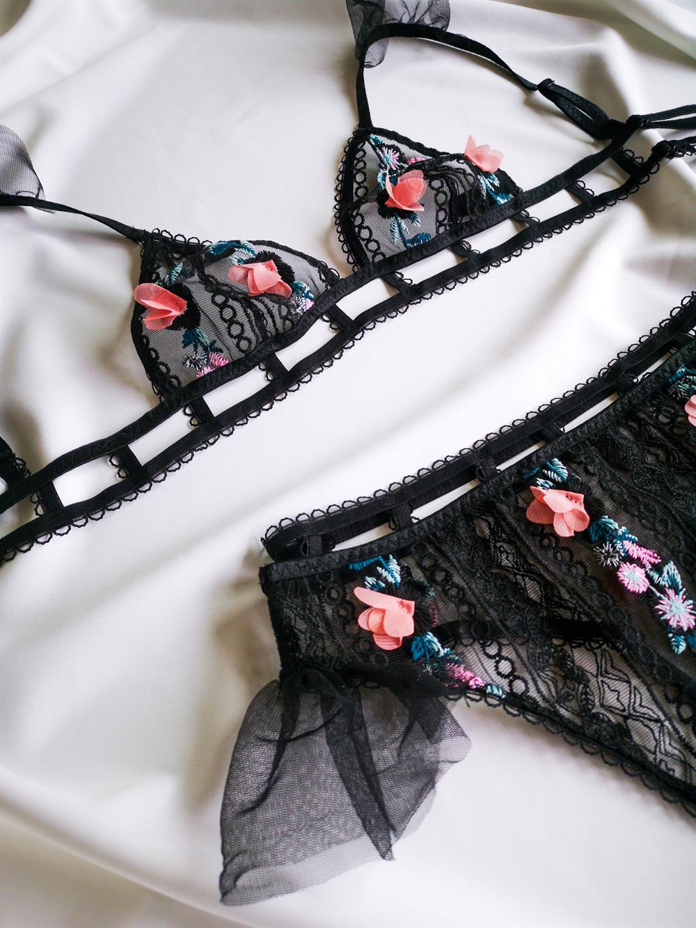 Lolita Black Bralet Tanga Takım