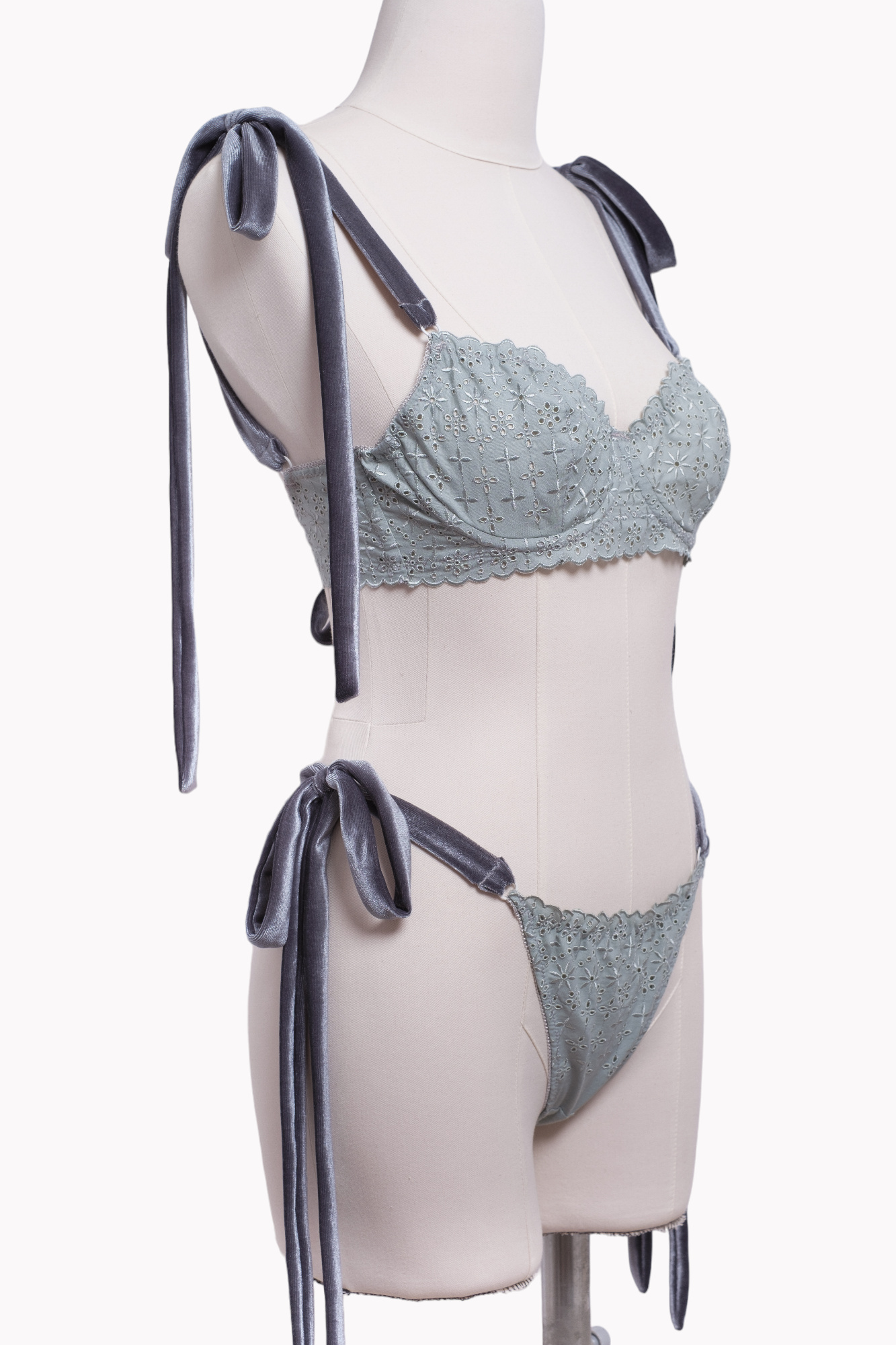Lydia Green Bra Tanga Takım