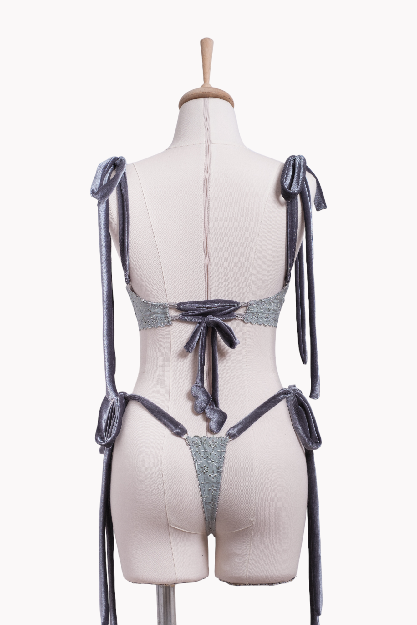 Lydia Green Bra Tanga Takım
