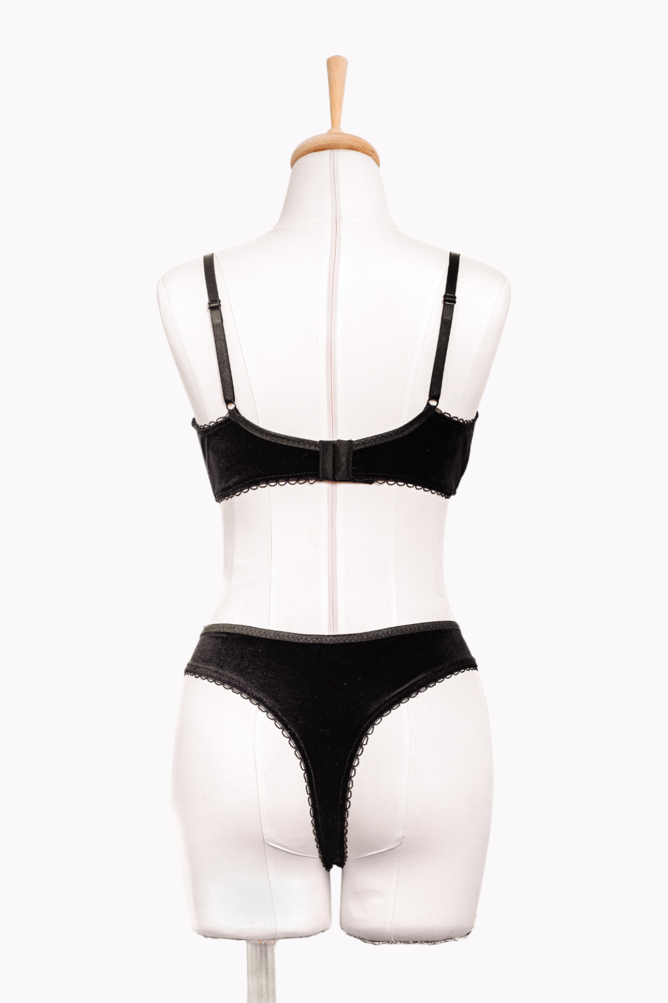 Superbum Balenli Bra Tanga Takım