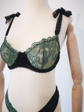 Fiona Balenli Bra Tanga Takım