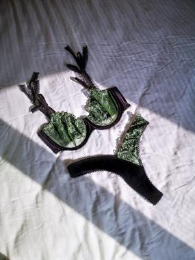 Fiona Balenli Bra Tanga Takım