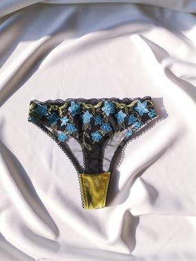 Lily Tanga Külot