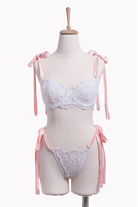 Lydia White Bra Tanga Takım
