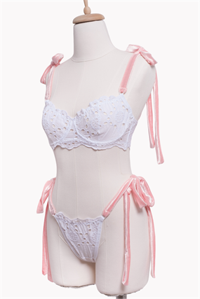 Lydia White Bra Tanga Takım
