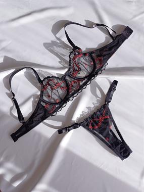 Red Bloom Balenli Bra Tanga Takım