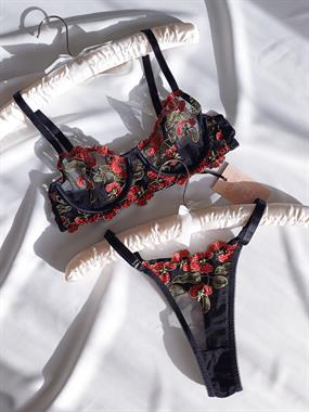 Superbum Balenli Bra Tanga Takım