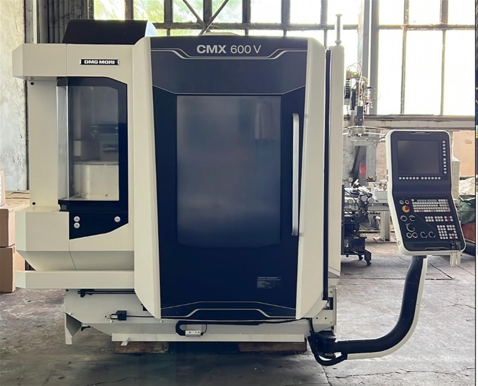 DMG CMX 600V Machining center - vertical