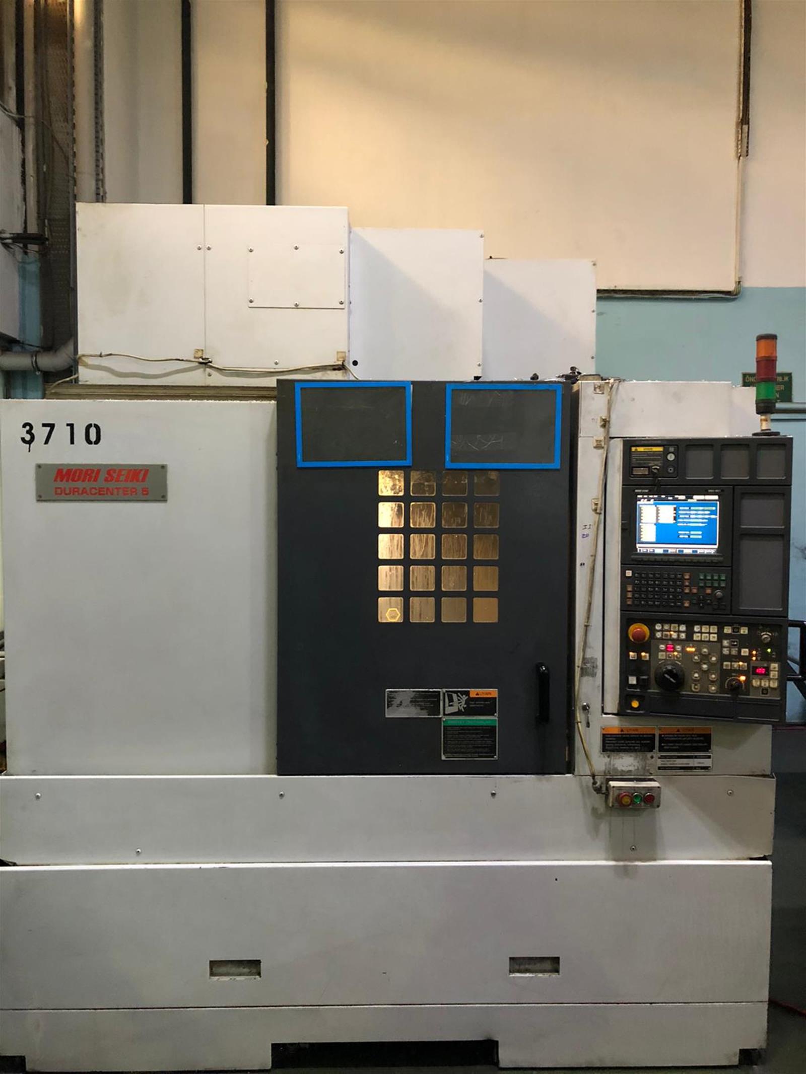 Mori Seiki DuraCenter 5 Vertical Machining Center