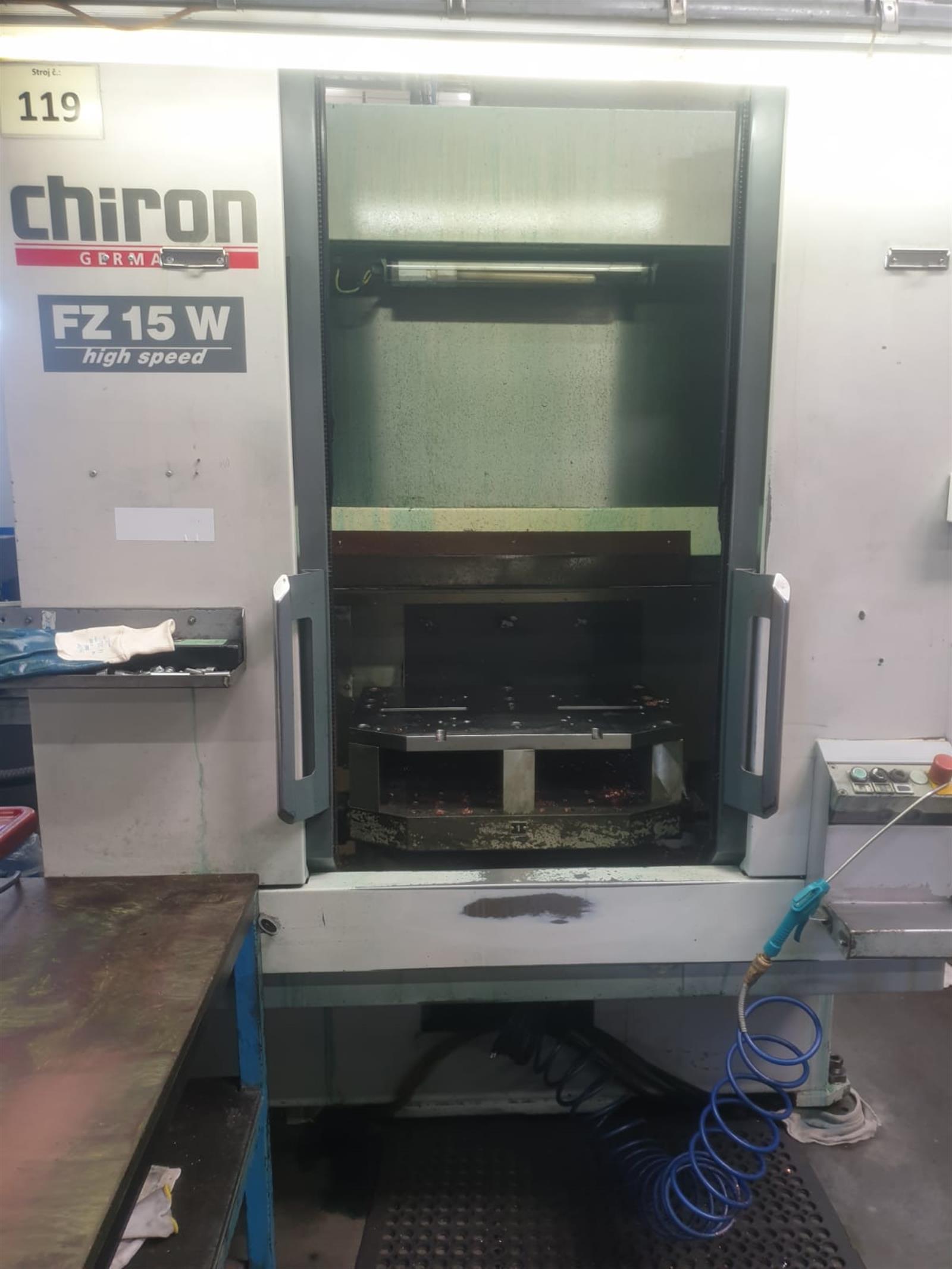 CHIRON FZ 15 W Machining center - vertical