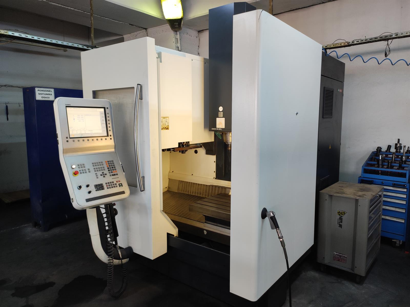 DMG M1 Vertical Machining Center