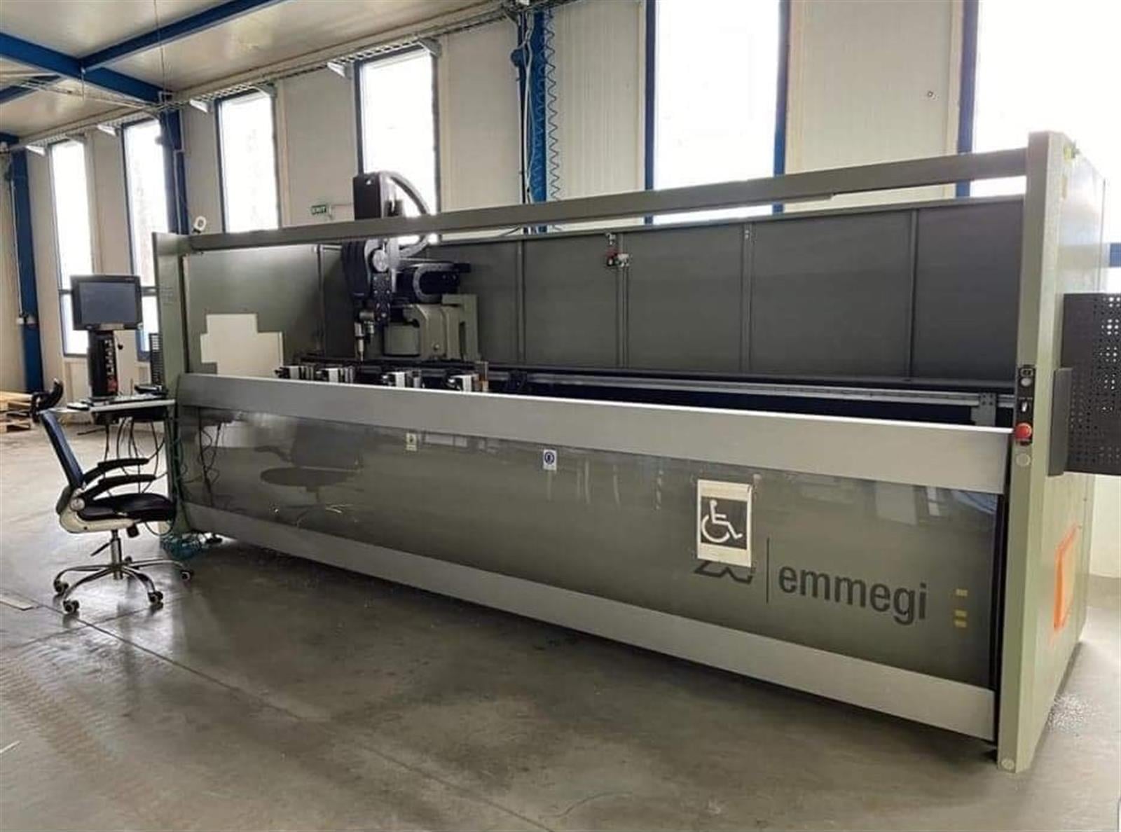 Elumatec SBZ 122-71 Line for the production of windows