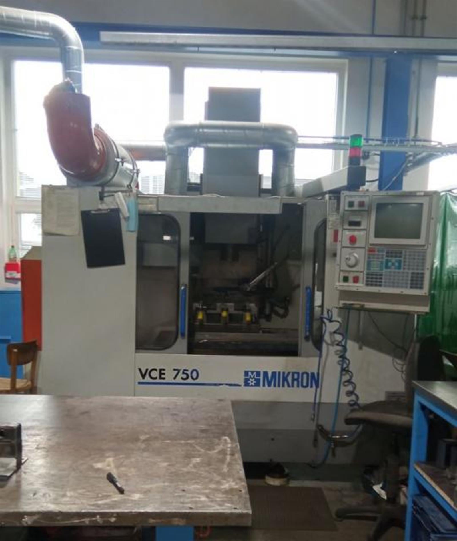 Haas VCE 750 Machining center - vertical