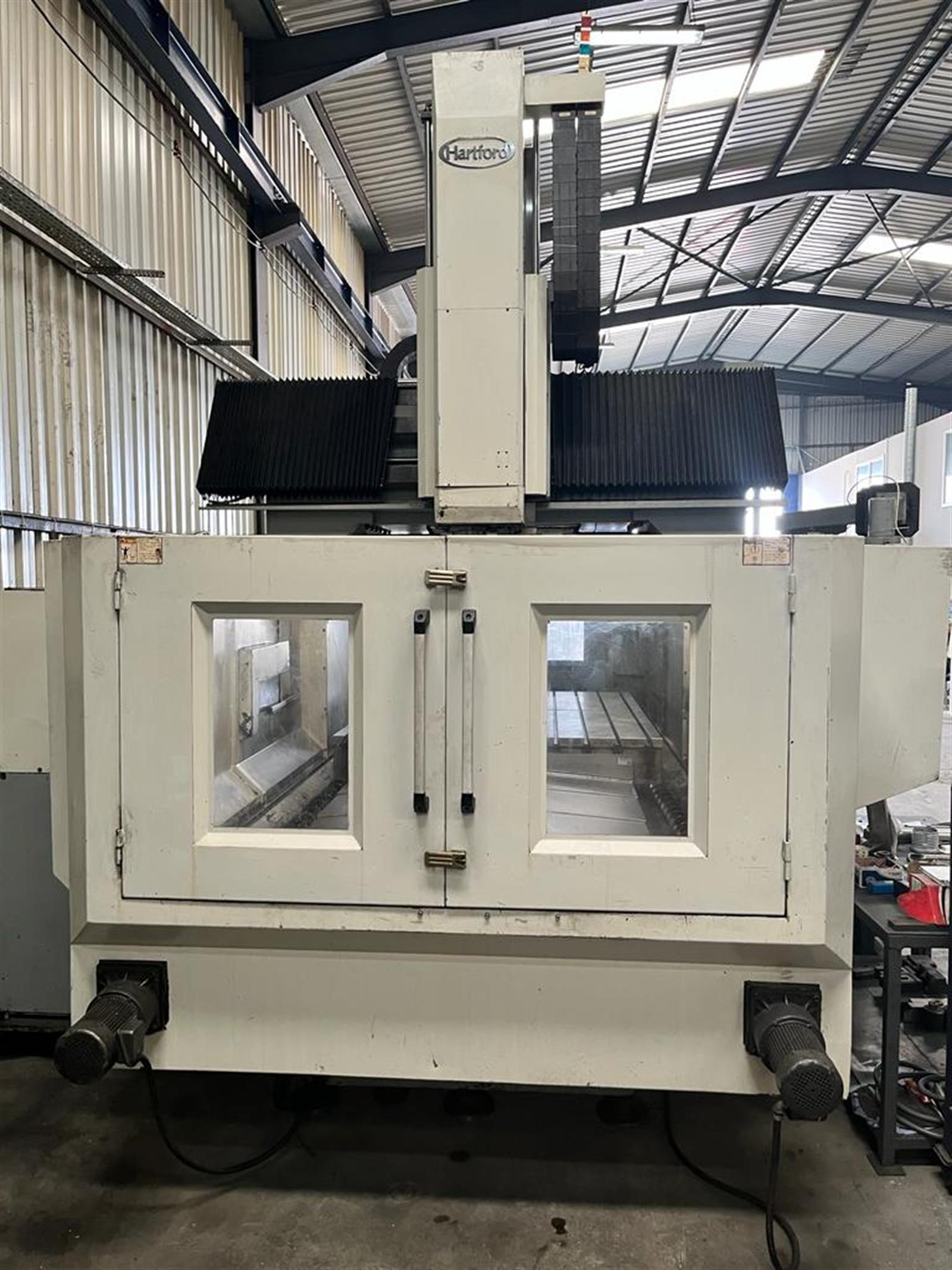 Hartford HB2190S CNC Bridge Type Double Column Vertical Machining Center