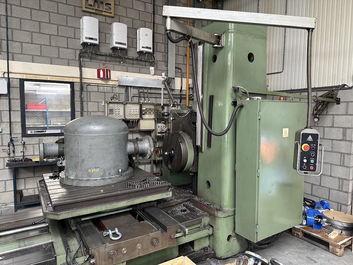 Manual Horizontal Boring Mill TOS W 100 A year 1992