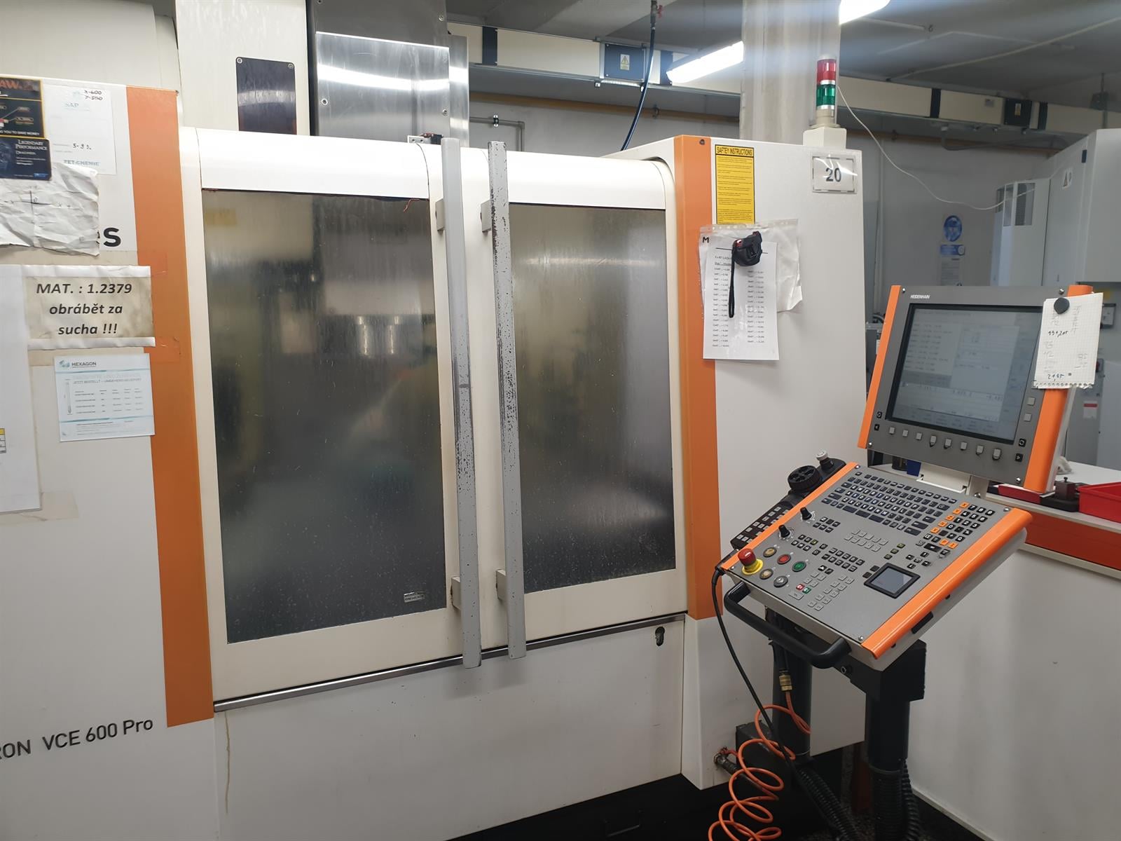 Mikron Agie Charmilles AG VCE 600 Machining center - vertical